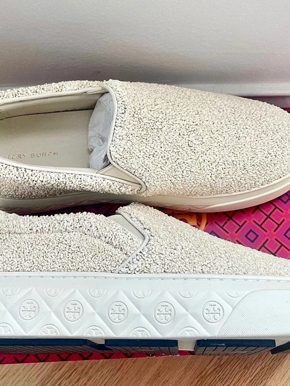 Tory Burch Ladybug Slip-On Sneakers in Ivory Like New - Picture 4 of 5